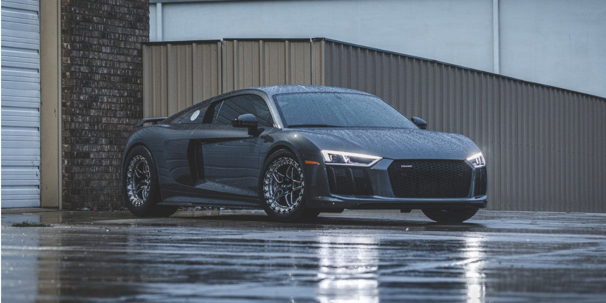 Audi R8 con Llantas Drag y rines beadlocks¿