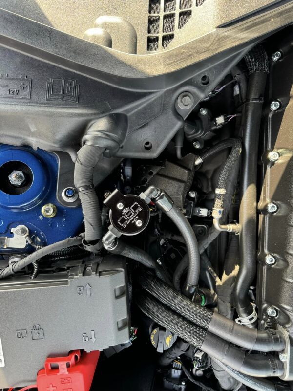 Catch Can J&L Mustang GT 5.0L V8 2024 Lado Pasajero