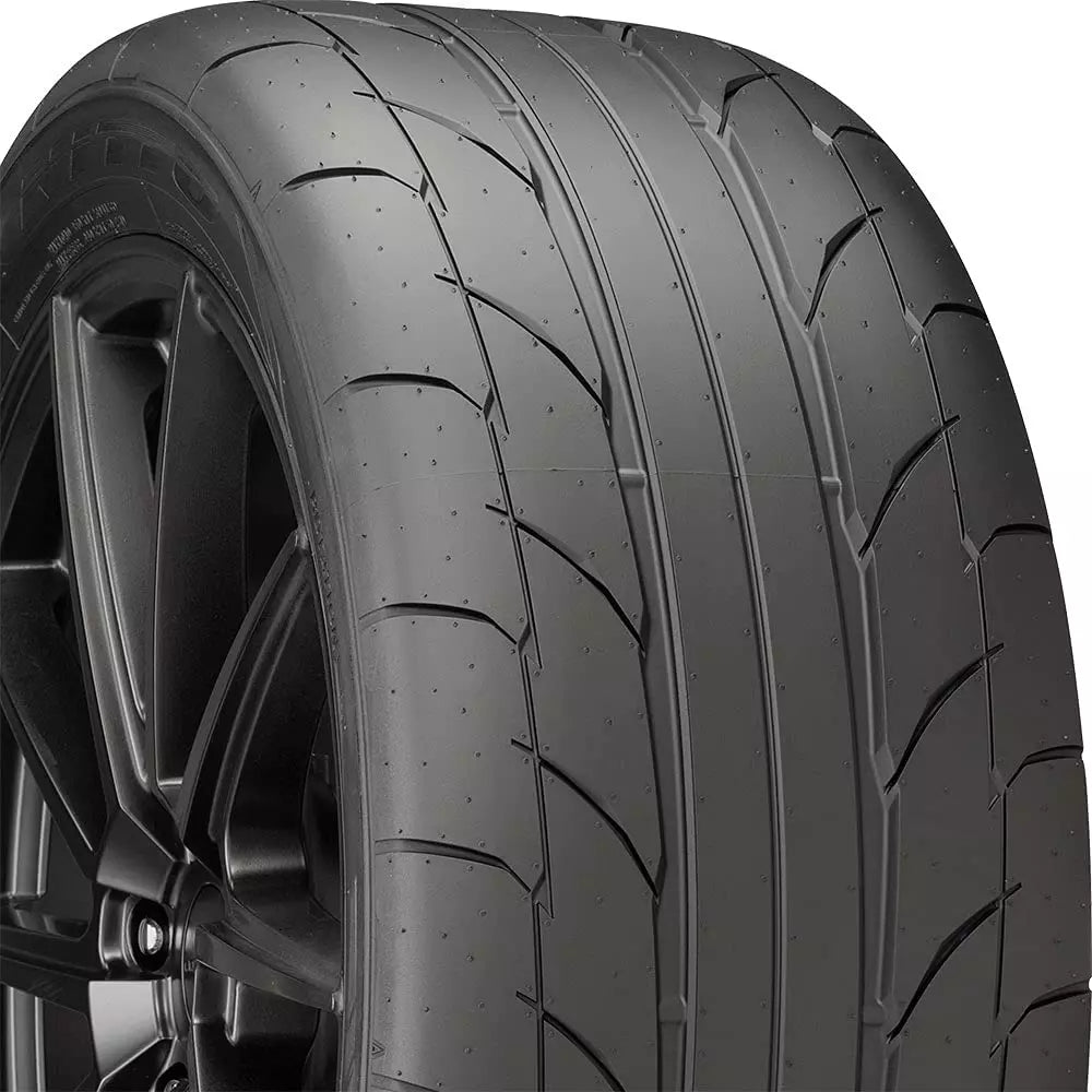 Banda de Rodadura Llanta Semi Slick Nitto NT555RII