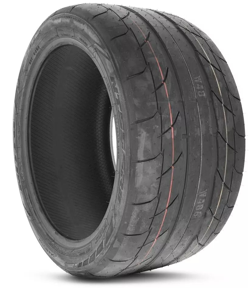 Llanta de cuarto de milla nitto nt555RII