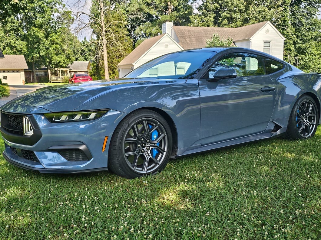 Faldones Laterales MP Concepts Mustang 2024+