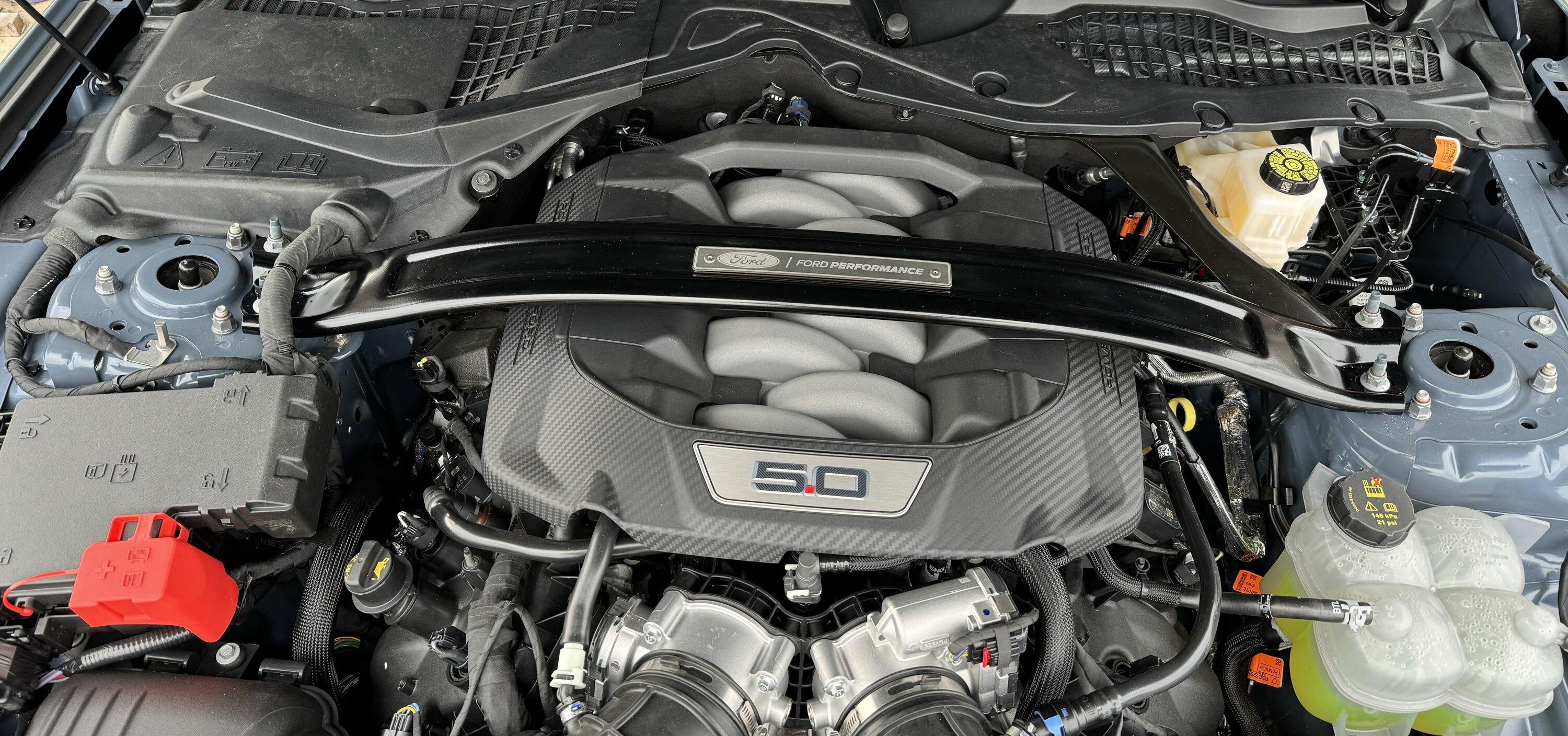 Barra de Refuerzo de Torres de Amortiguadores Delantera Ford Performance para Mustang 2015-2026