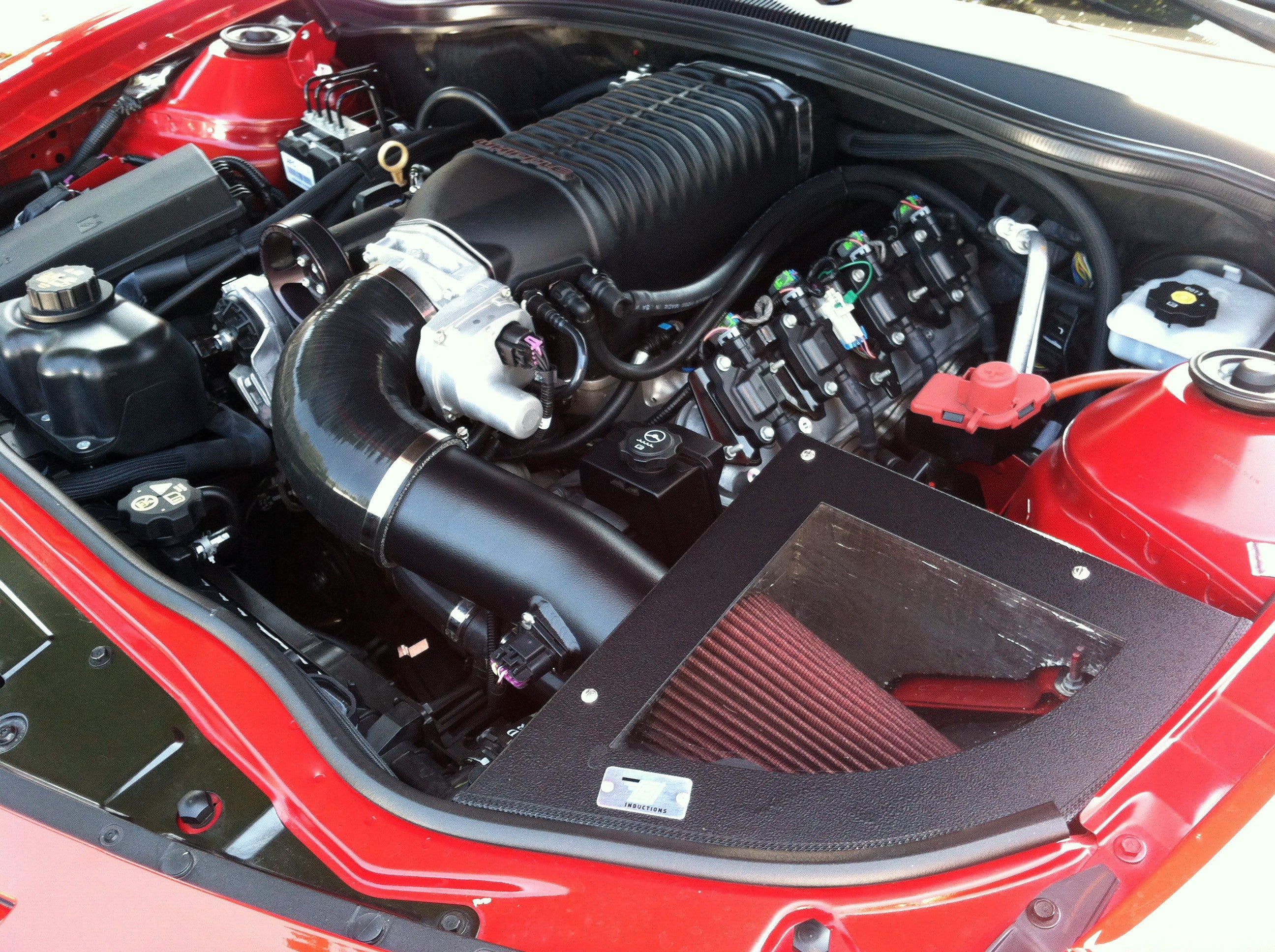 Filtro de Alto Flujo Cerrado Air Inductions para Camaro ZL1 2012-2015